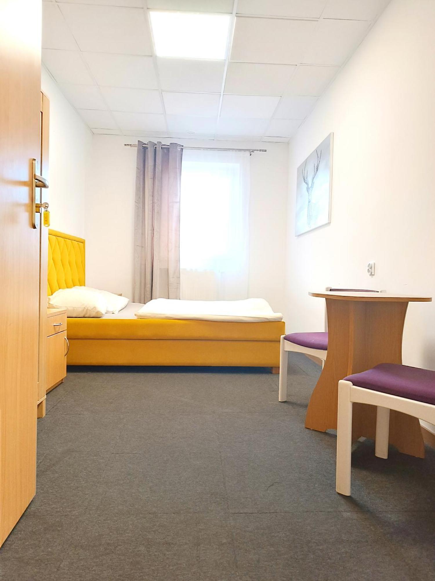 זיילונה גאורה Hostel Krosnienska 12 מראה חיצוני תמונה