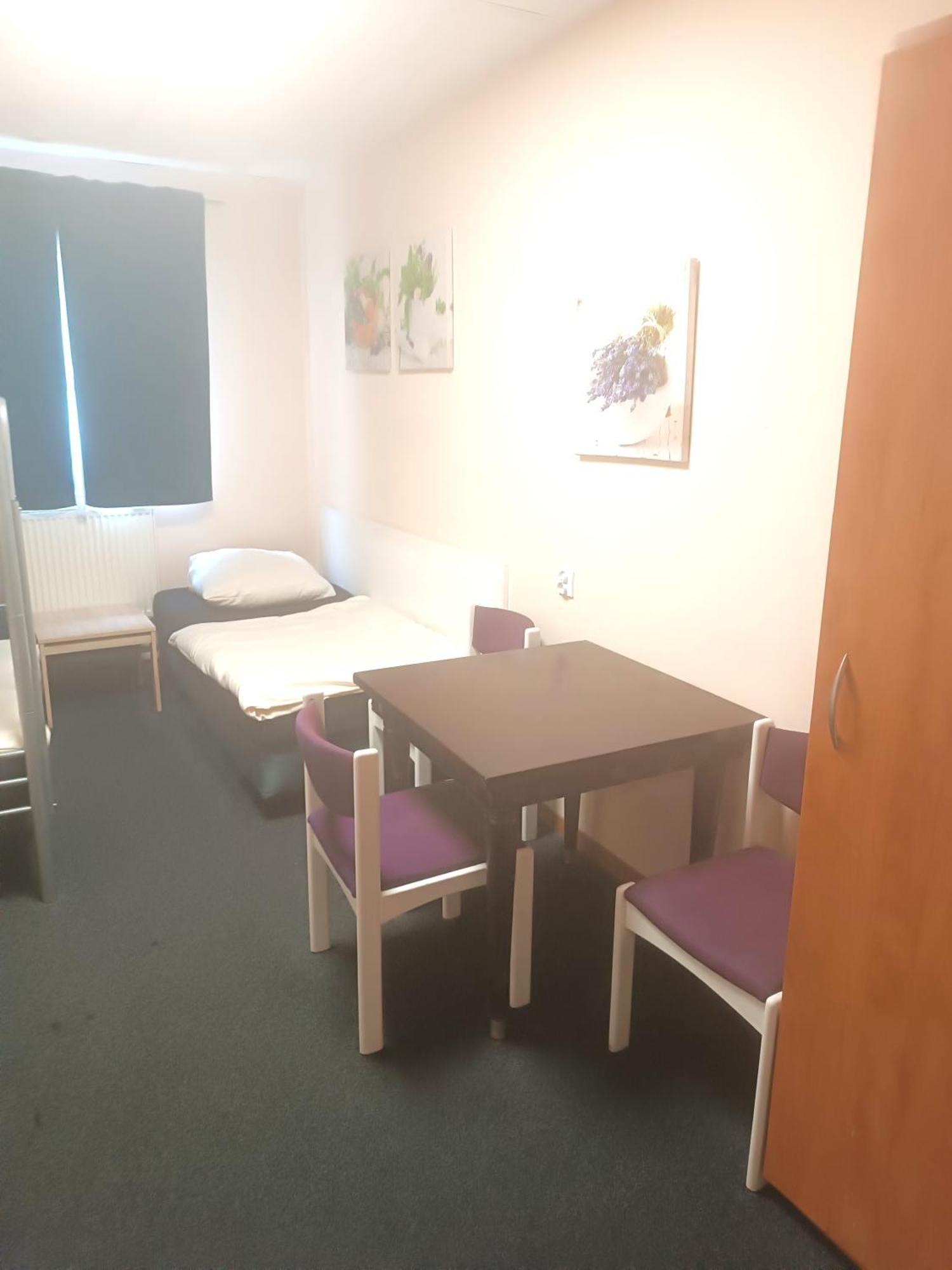 זיילונה גאורה Hostel Krosnienska 12 מראה חיצוני תמונה