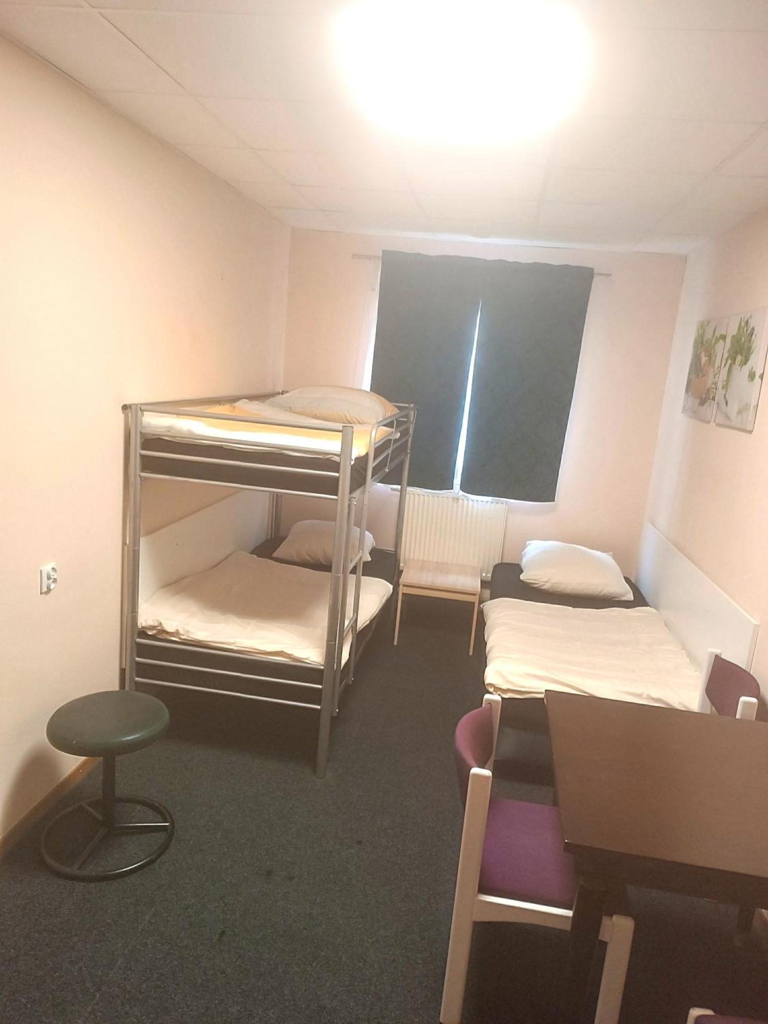 זיילונה גאורה Hostel Krosnienska 12 מראה חיצוני תמונה