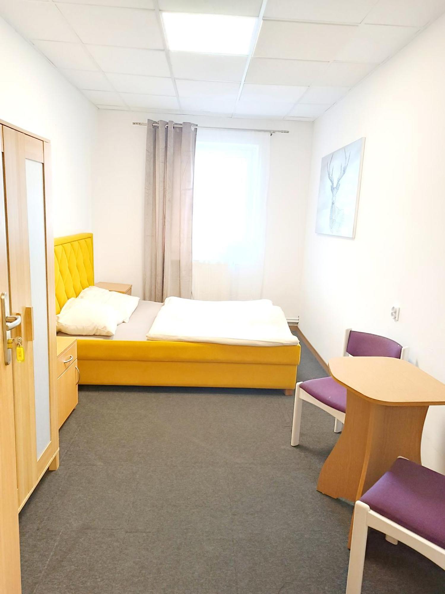 זיילונה גאורה Hostel Krosnienska 12 מראה חיצוני תמונה