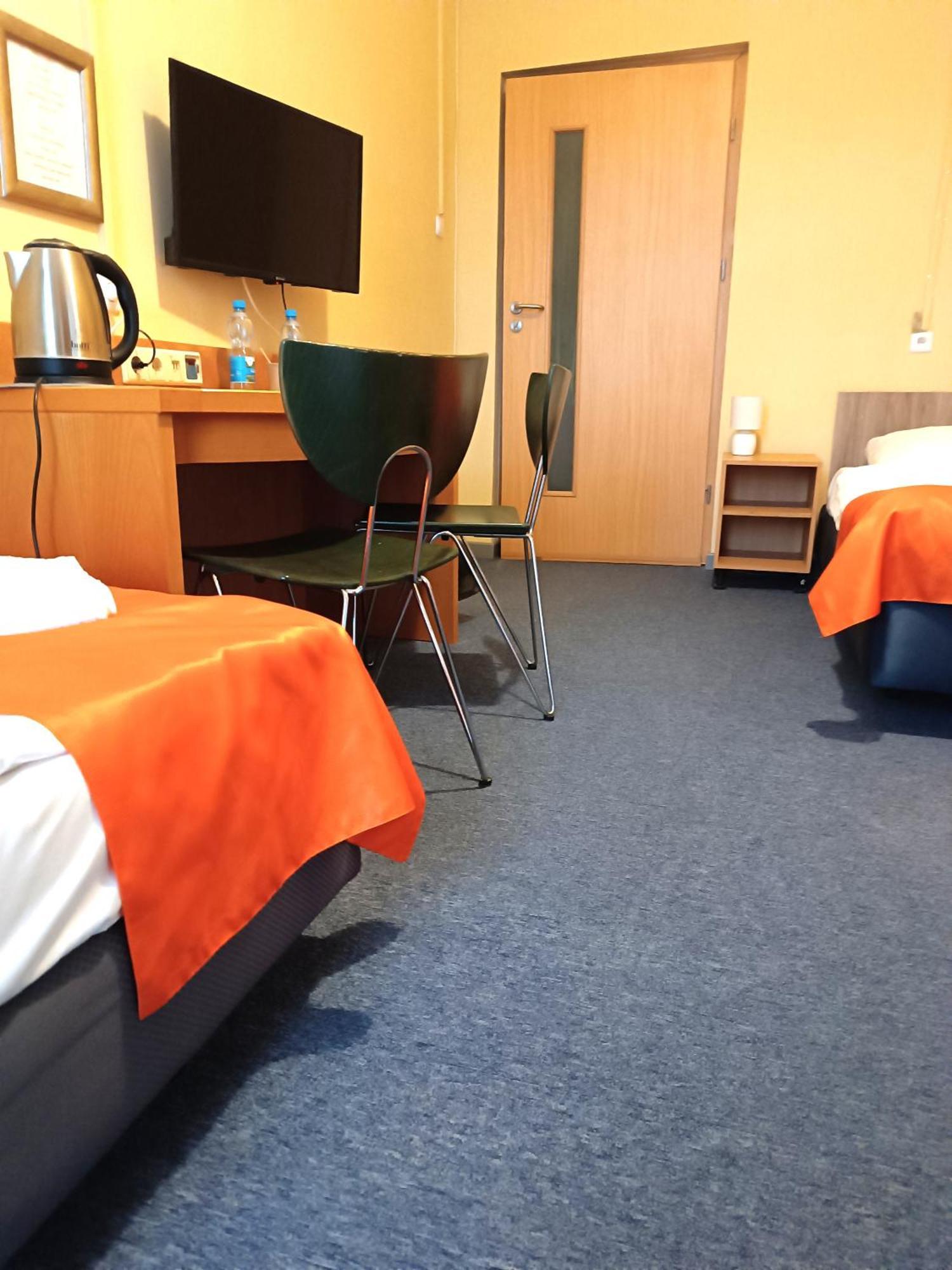 זיילונה גאורה Hostel Krosnienska 12 מראה חיצוני תמונה