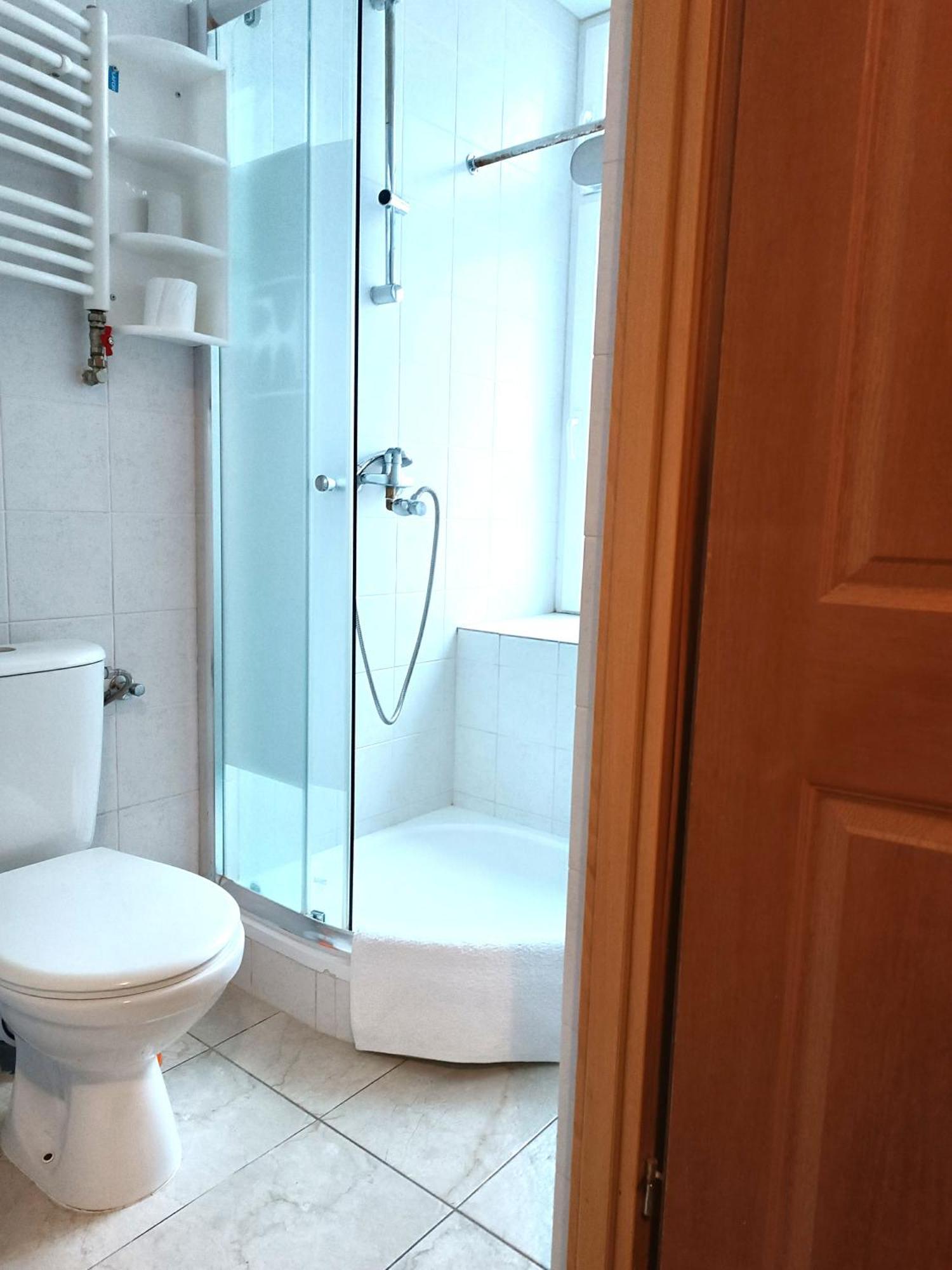זיילונה גאורה Hostel Krosnienska 12 מראה חיצוני תמונה