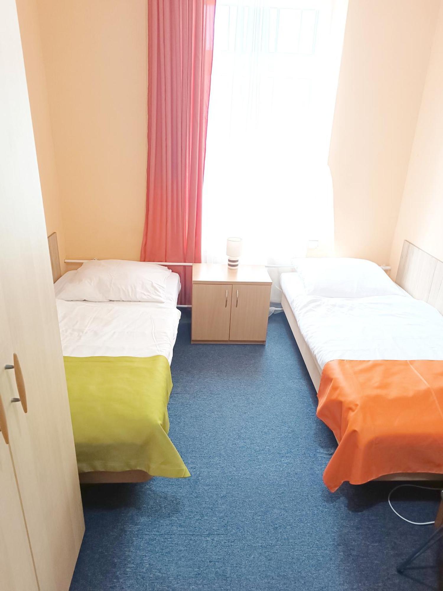 זיילונה גאורה Hostel Krosnienska 12 מראה חיצוני תמונה