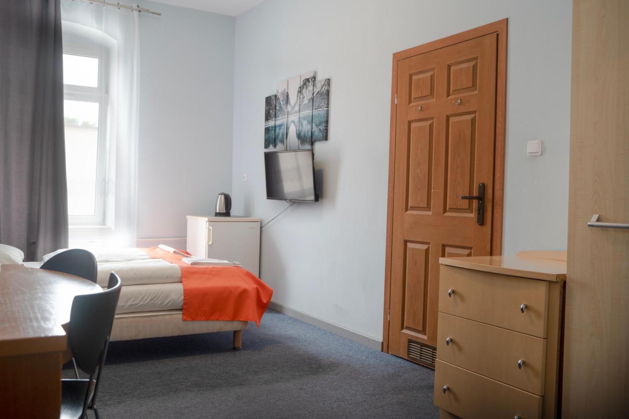 זיילונה גאורה Hostel Krosnienska 12 מראה חיצוני תמונה