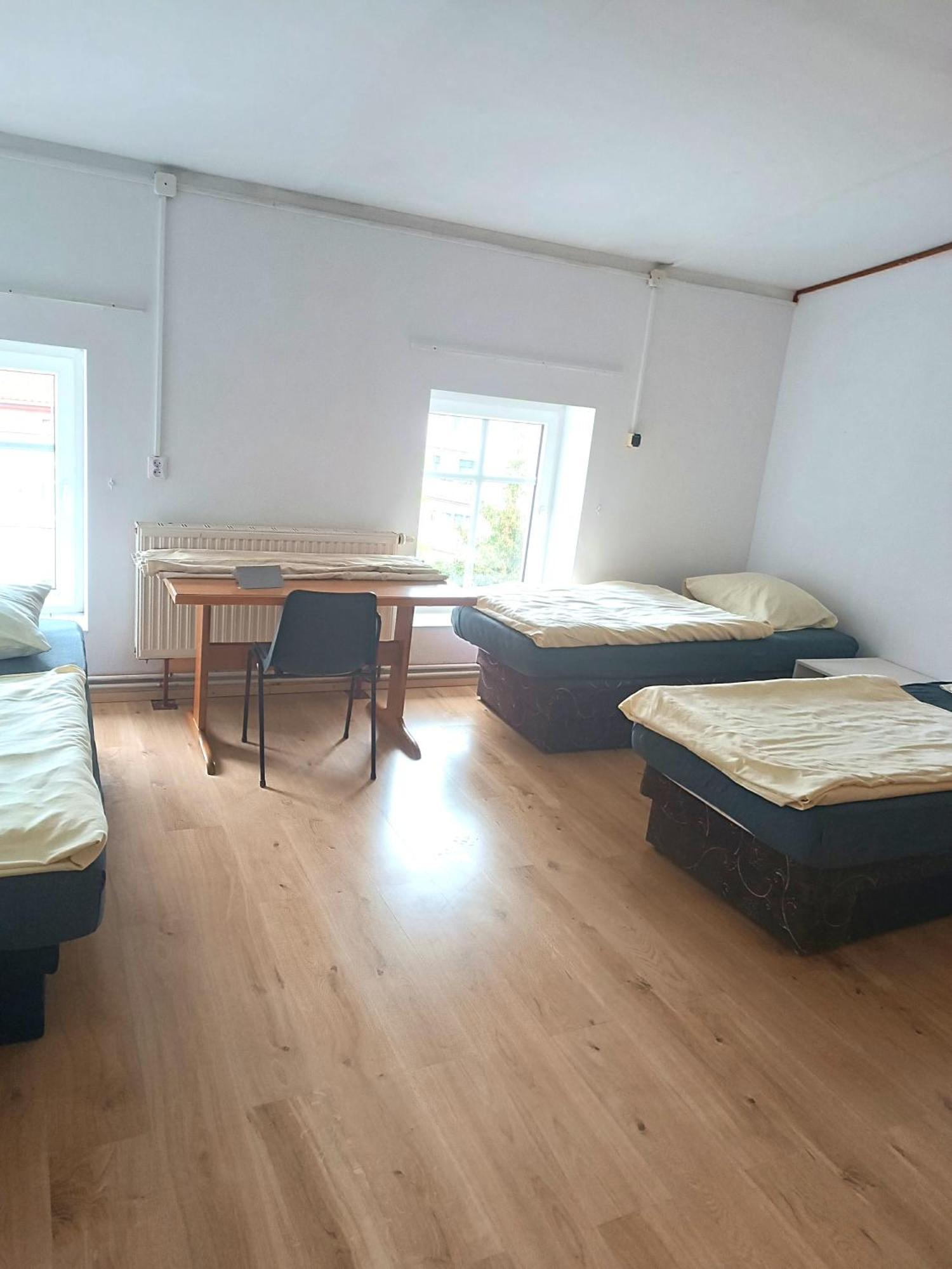 זיילונה גאורה Hostel Krosnienska 12 מראה חיצוני תמונה