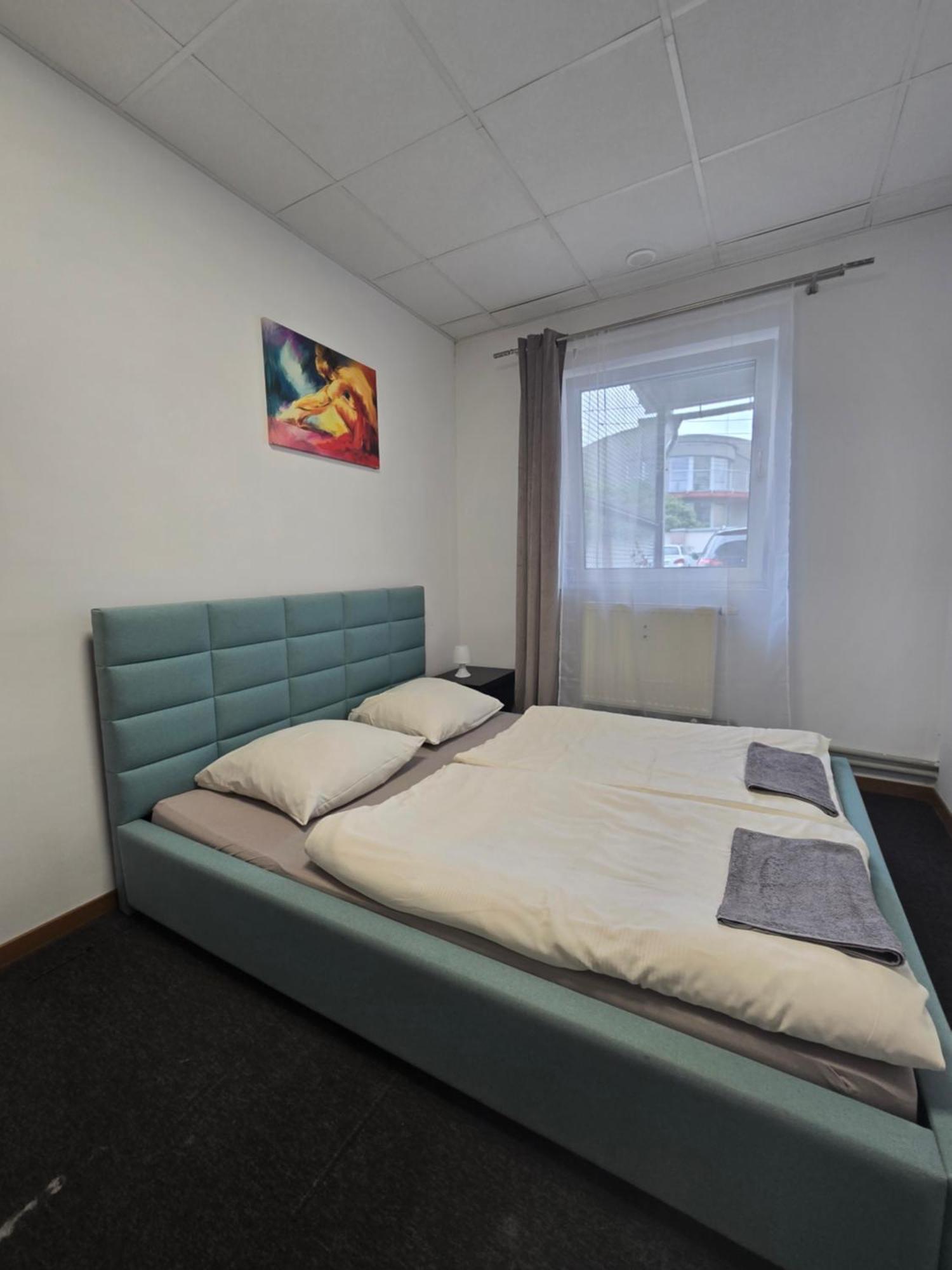 זיילונה גאורה Hostel Krosnienska 12 מראה חיצוני תמונה