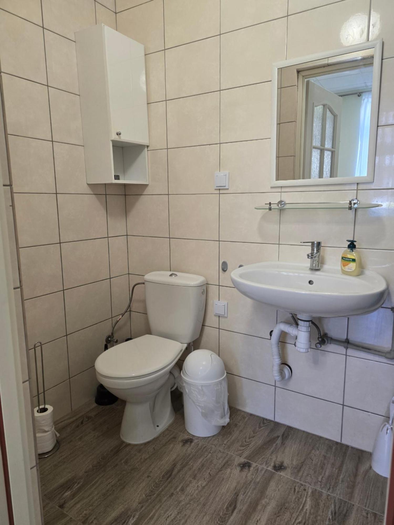 זיילונה גאורה Hostel Krosnienska 12 מראה חיצוני תמונה